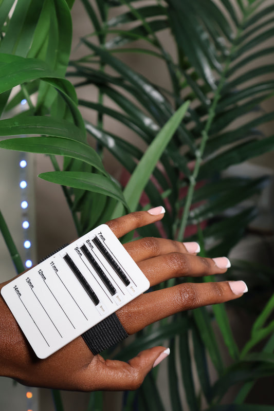 Hand held lash palette - Athaliah’s Artistry