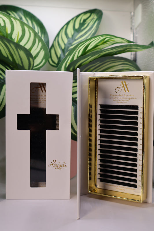 Classic/Volume lashes 0.07 - Athaliah’s Artistry